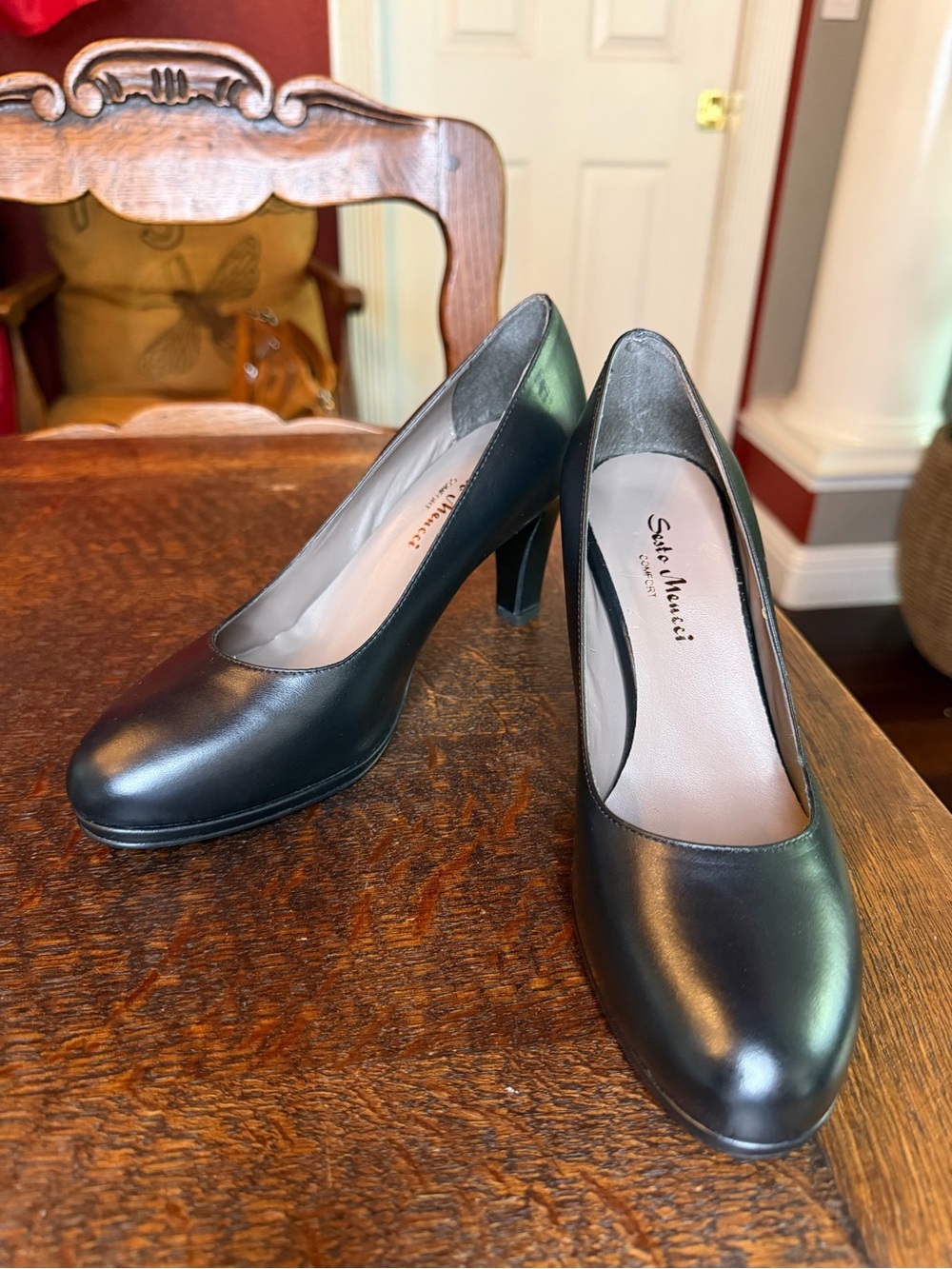 Sesto Meucci Black Leather Comfort Pumps Heels - Size 6.5